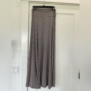 Gilli USA Geometric Print Maxi Skirt – Size Large